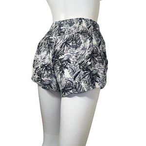 Sincerely Jules Drawstring Shorts (L)
